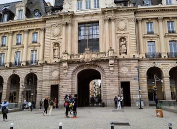 france/rennes/landmark/palais-du-commerce
