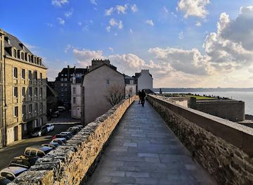 france/saint-malo/landmark/porte-des-bes