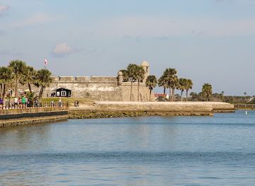 florida/st-augustine/landmark/st-augustine-sea-wall