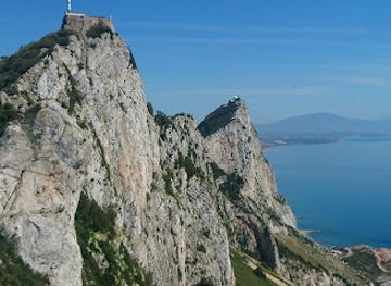 gibraltar/western-beach/landmark/gibraltar-cable-car