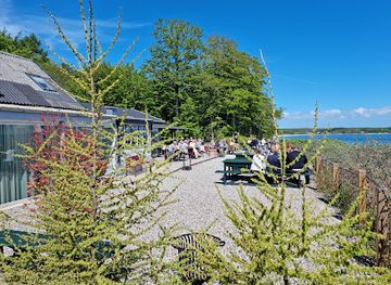 denmark/lolland-falster/landmark/pomle-nakke-traktorsted