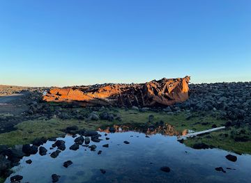 iceland/southern-peninsula/landmark/hrafn-sveinbjarnarson-iii-ship-wreck