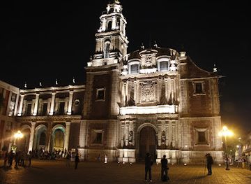 mexico/central-mexico/landmark/tourist-tram-historical-center