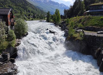 norway/jotunheimen-national-park/landmark/waterfall-lookout