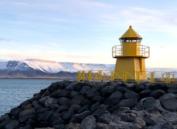 iceland/reykjavik/hlioar/landmark/hofoi-lighthouse