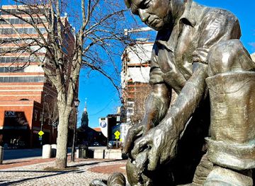 maine/portland/landmark/lobsterman-park