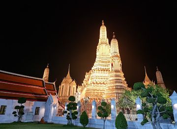 thailand/northeastern-thailand-isan/landmark/expique-bangkok-tours-and-experiences