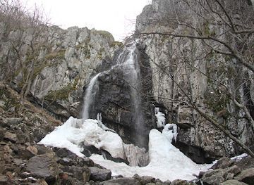 bulgaria/vitosha-mountain/landmark/boyana-waterfall