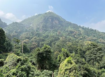 india/coimbatore/landmark/kovai-kutralam-water-falls