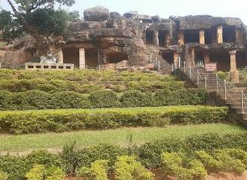 india/bhubaneswar/landmark/khandagiri-caves-entry-gate