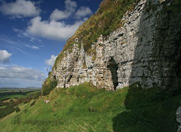 ireland/connacht/landmark/keshcorran-caves