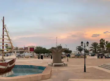 Ship Attraction square