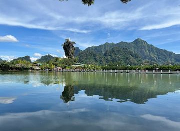 myanmar-burma/kayin-state/landmark/kyaut-ka-latt-pagoda