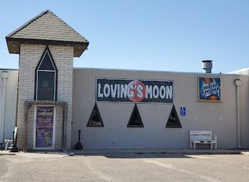 kansas/garden-city/landmark/loving-s-moon