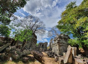 cambodia/siem-reap-province/landmark/phnom-bok