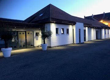 belgium/tournai/landmark/centre-funeraire-delval