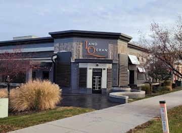 idaho/meridian/landmark/land-ocean-restaurant-meridian