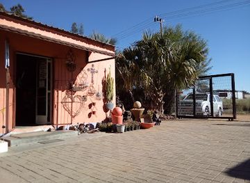 namibia/erongo/landmark/flintstone-creations