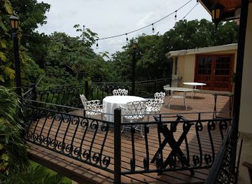 belize/san-ignacio/landmark/running-w-restaurant