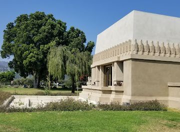 Hollyhock House