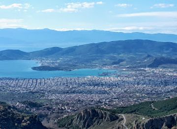 greece/mount-pelion/landmark/makrinitsa-central-square