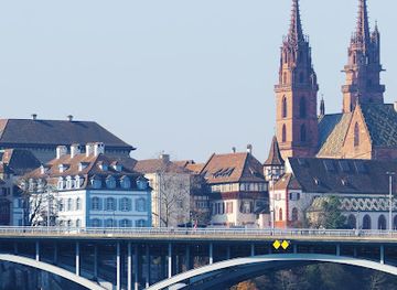 switzerland/basel/landmark/wettsteinbrucke