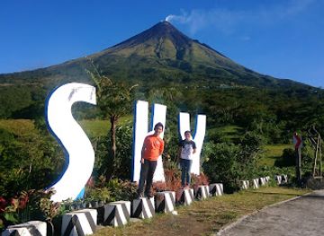 philippines/bicol-region/landmark/mayon-volcano-natural-park