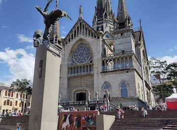 colombia/manizales/landmark/corredor-polaco-catedral-basilica-de-manizales