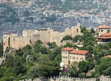 turkiye/alanya/landmark/ehmedek-kalesi