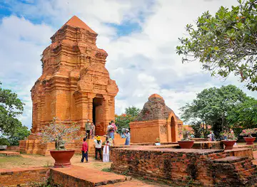 Champa temples ಚಂಪಾ ದೇವಸ್ಥಾನಗಳು