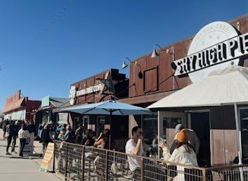 california/joshua-tree/landmark/sky-high-pie
