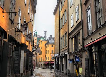 sweden/stockholm/gamla-stan/landmark/vasterlangatan