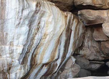 botswana/kweneng-district/landmark/manyana-rock-paintings