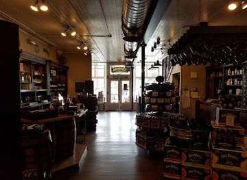 tennessee/jack-daniel-s-distillery/landmark/jack-daniel-s-barrel-shop