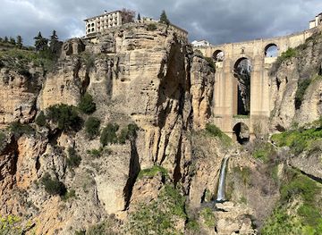 spain/ronda-valley/landmark/walls-of-ronda