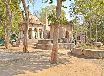 india/ahmedabad/landmark/one-tree-hill-garden