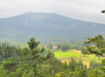 poland/karkonosze-mountains/landmark/golden-view
