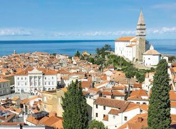 slovenia/izola/landmark/sodna-palaca-piran