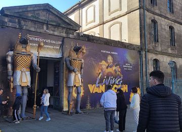 portugal/porto/landmark/living-van-gogh-porto