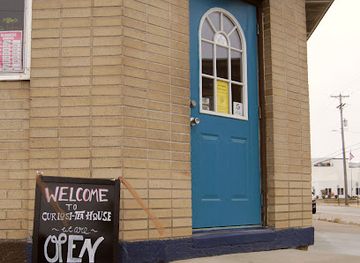 minnesota/winona/landmark/curiosi-tea-house