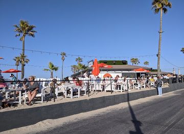 california/huntington-beach/landmark/the-huntington-beach-house