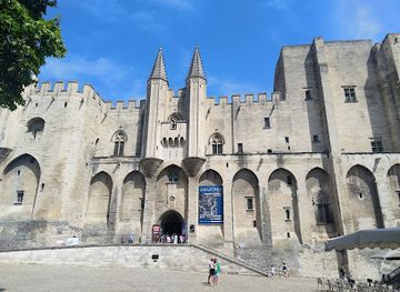 france/avignon/landmark/gardens-at-the-popes-palace