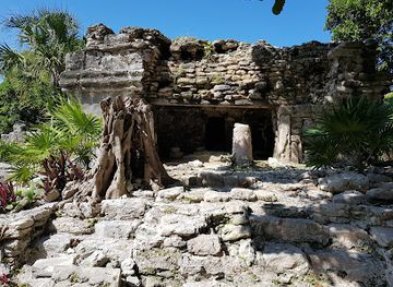 mexico/playa-del-carmen/landmark/playa-del-carmen-archeological-site