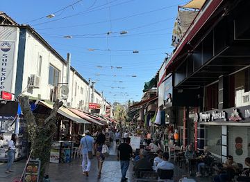 turkiye/antalya/landmark/umbrella-street