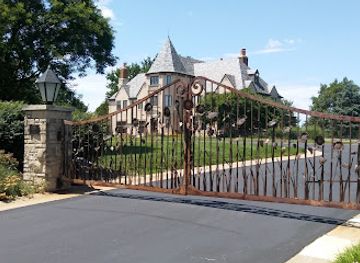 kansas/topeka/landmark/cedar-crest