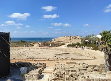 israel/caesarea/landmark/caesarea-national-park