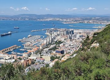 gibraltar/gibraltar-harbour/landmark/windsor-suspension-bridge