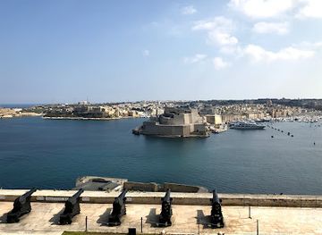 malta/bugibba/landmark/kennedy-grove