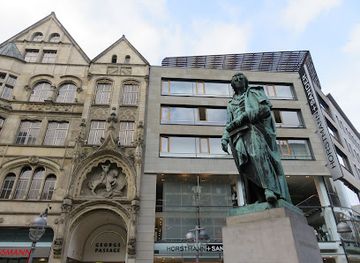 germany/hannover/landmark/drachentoterhaus