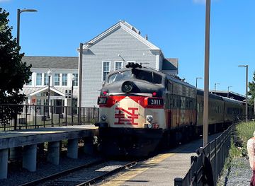 massachusetts/hyannis/landmark/cape-cod-central-railroad